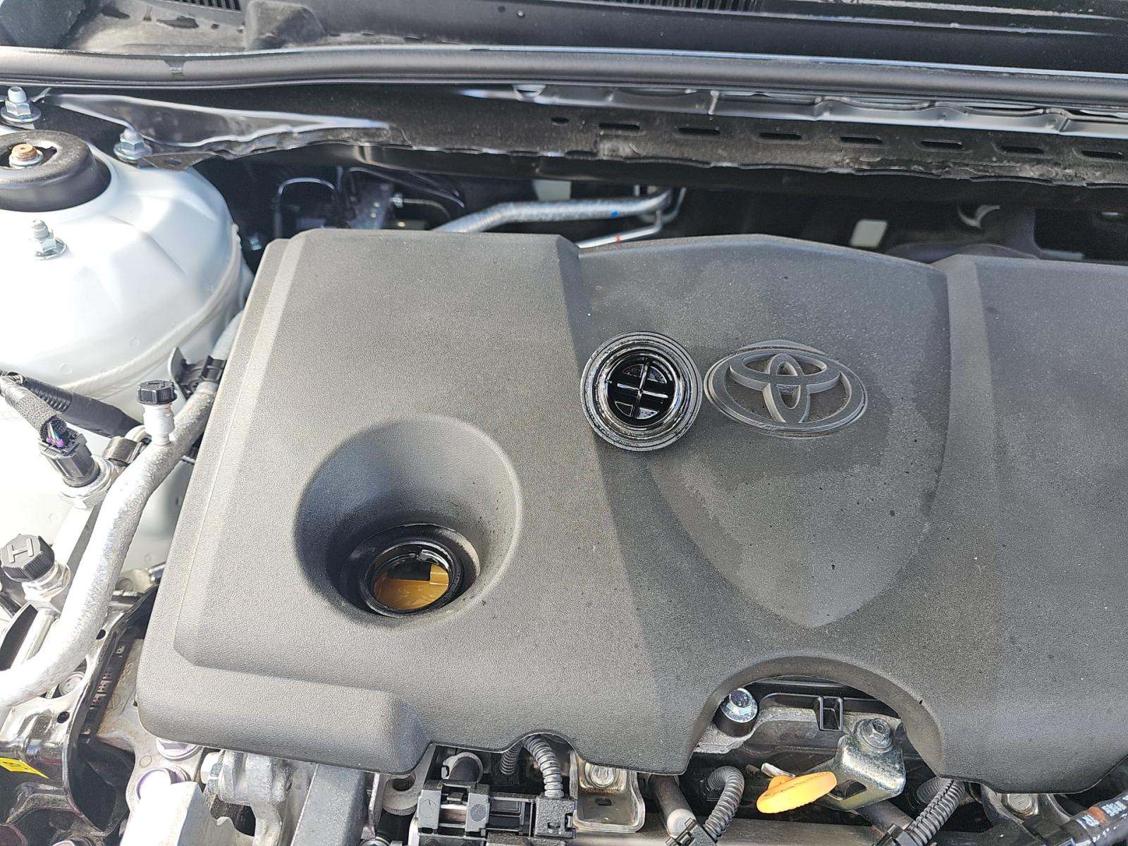 2025 Toyota Camry SE FWD