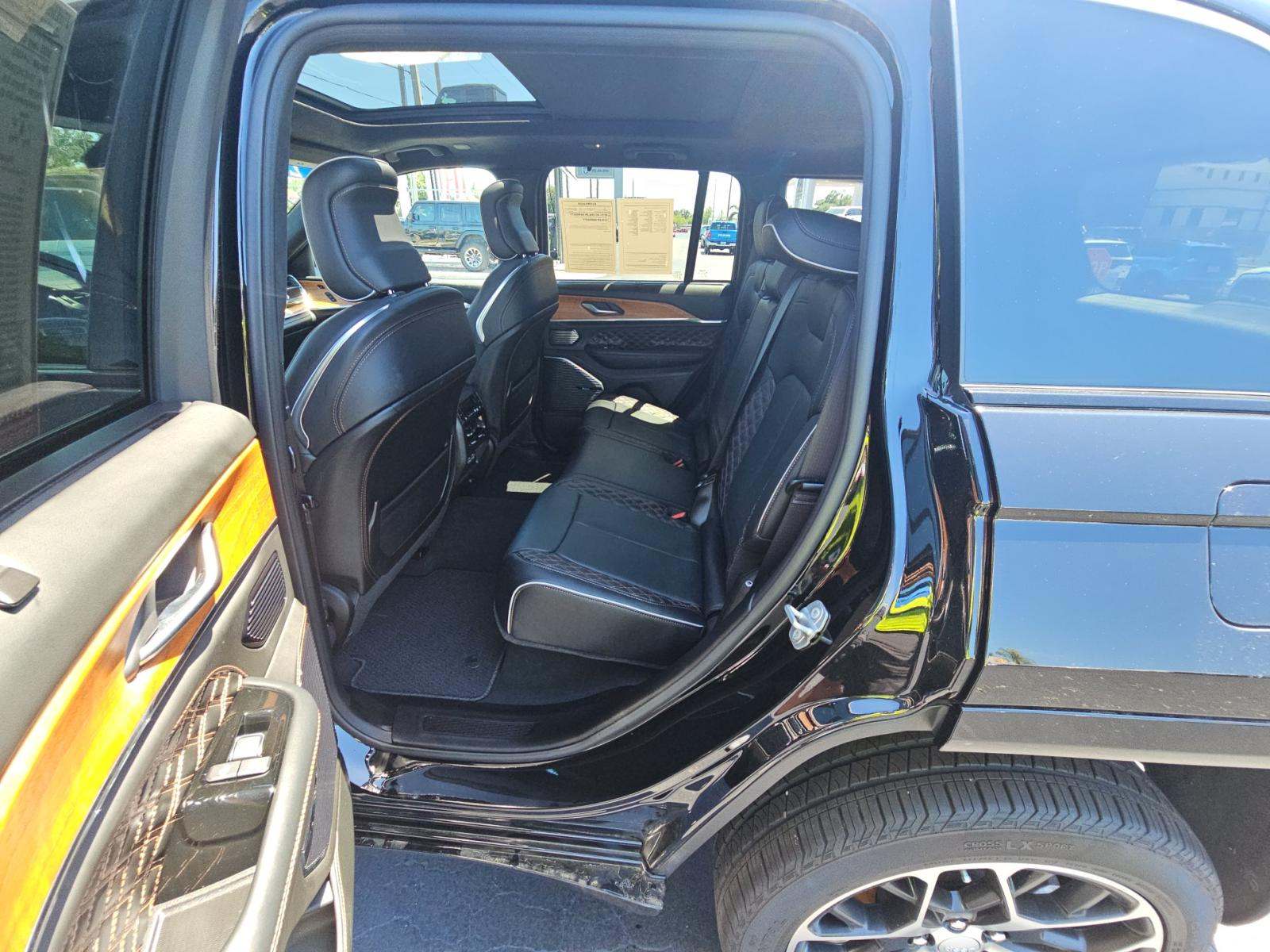 JEEP GRAND CHEROKEE - 9