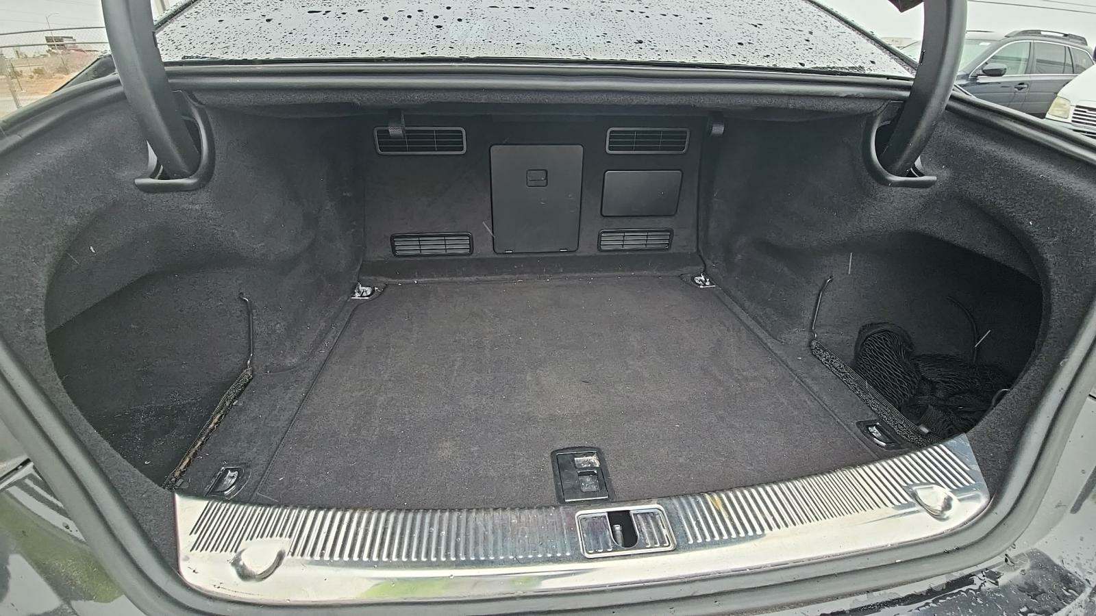 2013 Audi S8 4D SEDAN AWD