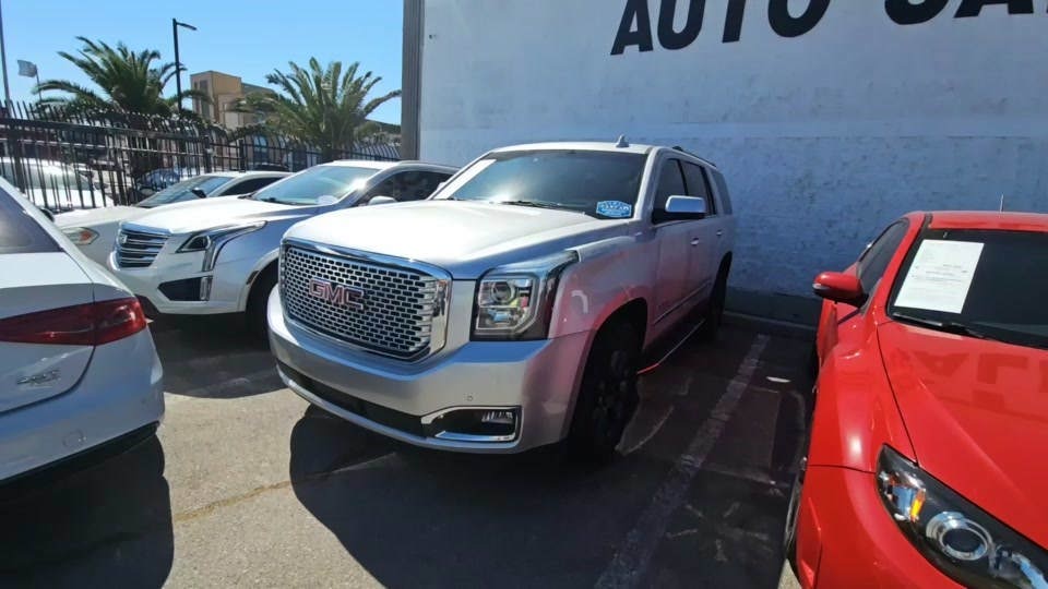 2016 GMC Yukon Denali 5SA